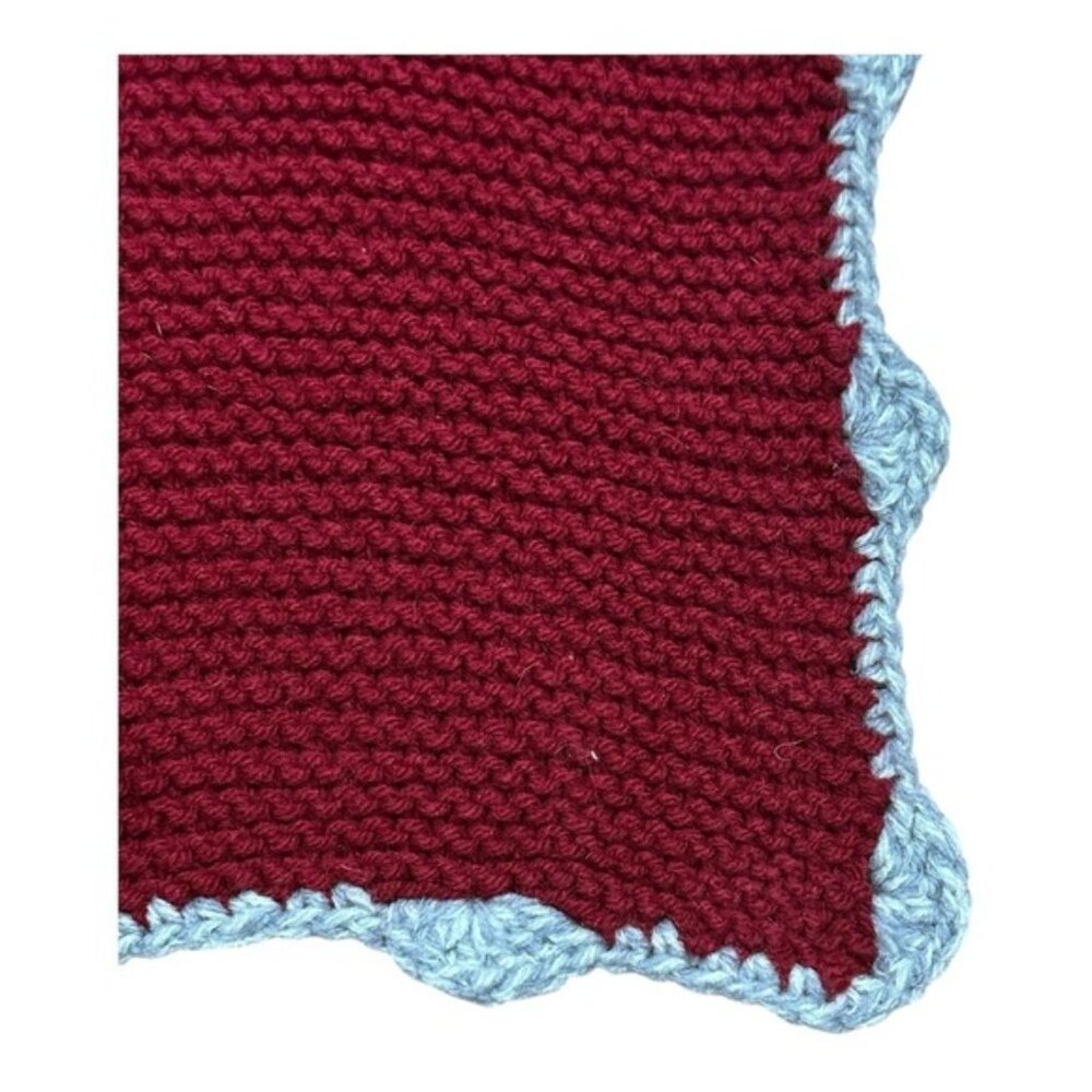 Crochet Scarf Womens OS Red With Gray Trim Handmade 21x54 Outdoor Shawl - Picture 4 of 6